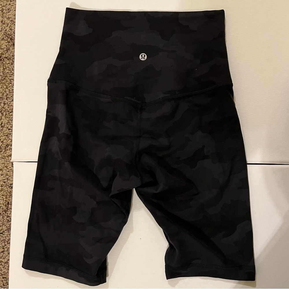 Lululemon align shorts size 6 camo